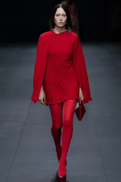 Look 33